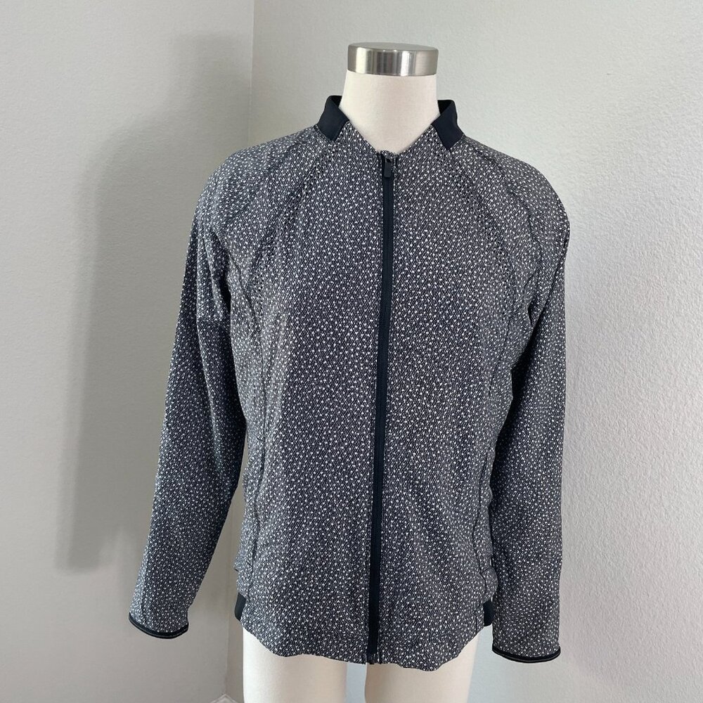 LULULEMON Womens 8 Jacket Hit It Frozen Fizz White Black Swift Ultra Full Zip‎